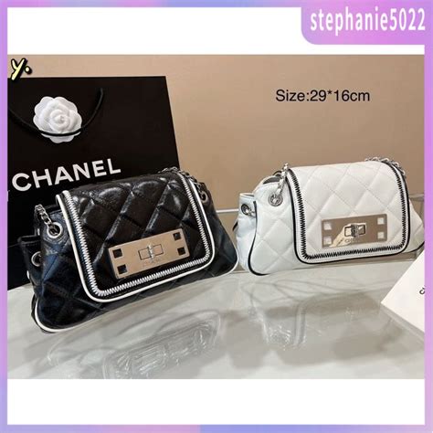 chanel sachet